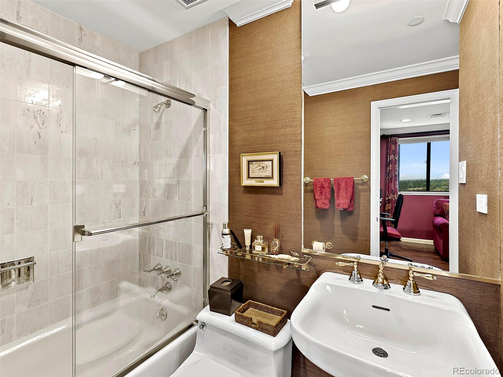 1299 N Gilpin Street Unit: 12W