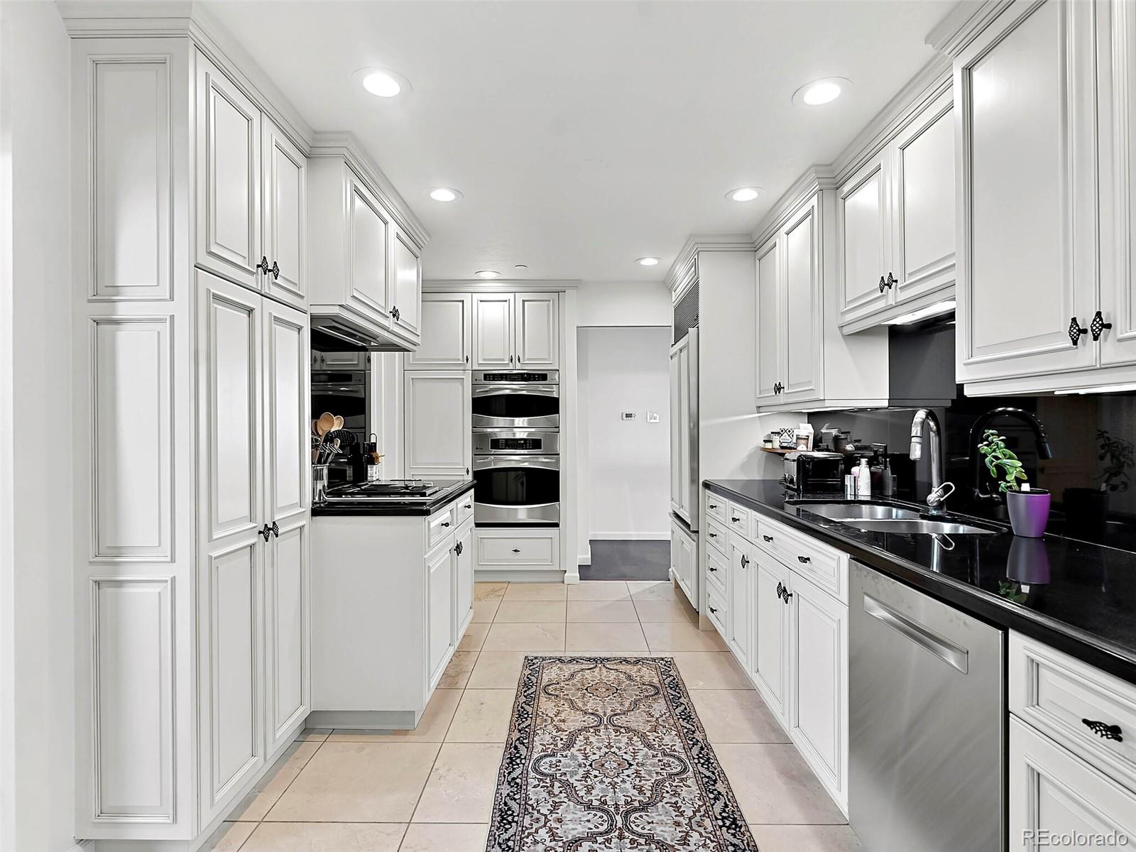 1299 N Gilpin Street Unit: 12W