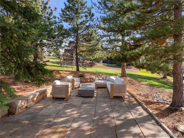 6 Blue Grouse Ridge Road