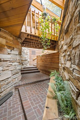 6 Blue Grouse Ridge Road