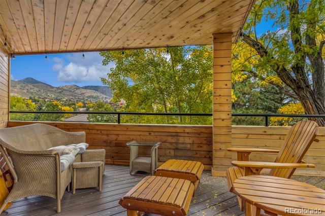 6 Blue Grouse Ridge Road