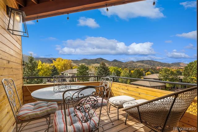 6 Blue Grouse Ridge Road