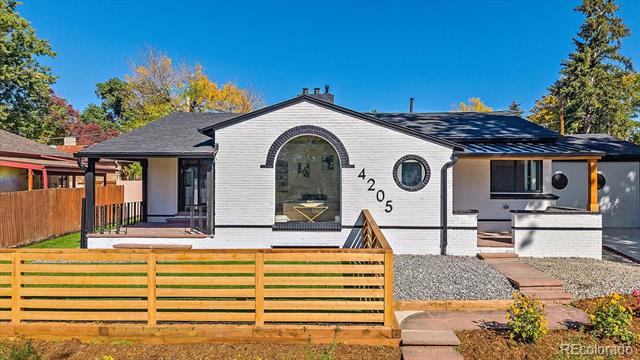 4205 W Byron Place