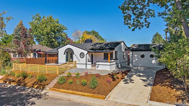4205 W Byron Place