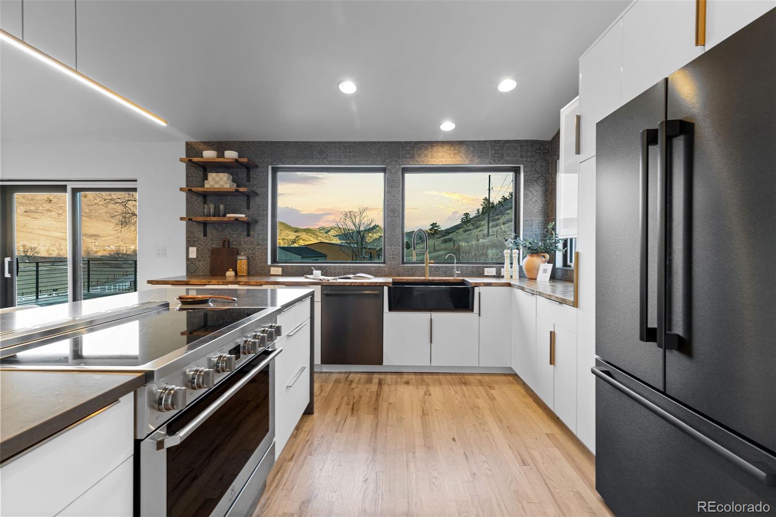 5370 Pine Ridge Road