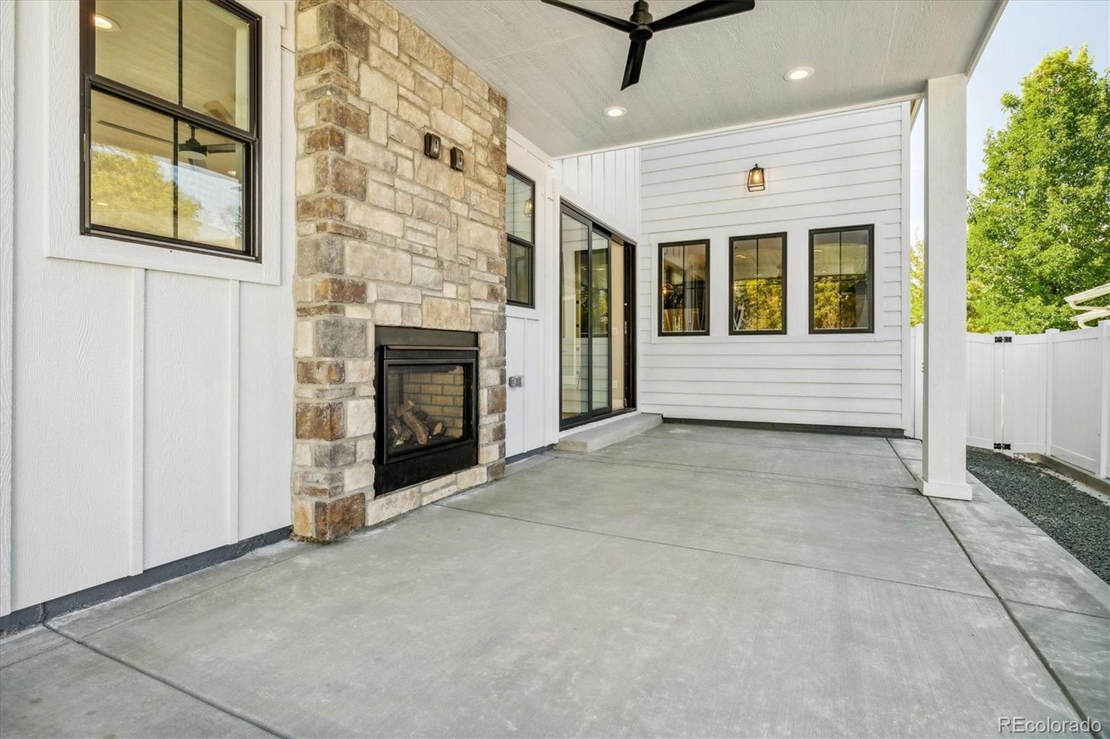 3252 S Pennsylvania Street