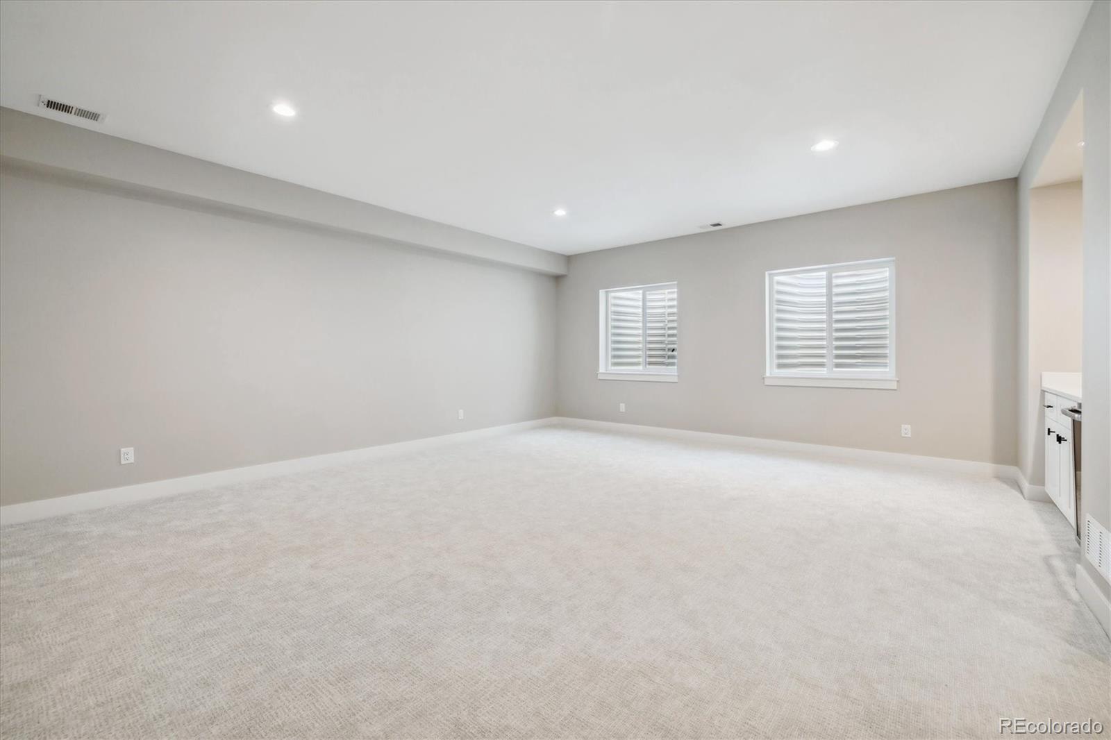 3252 S Pennsylvania Street