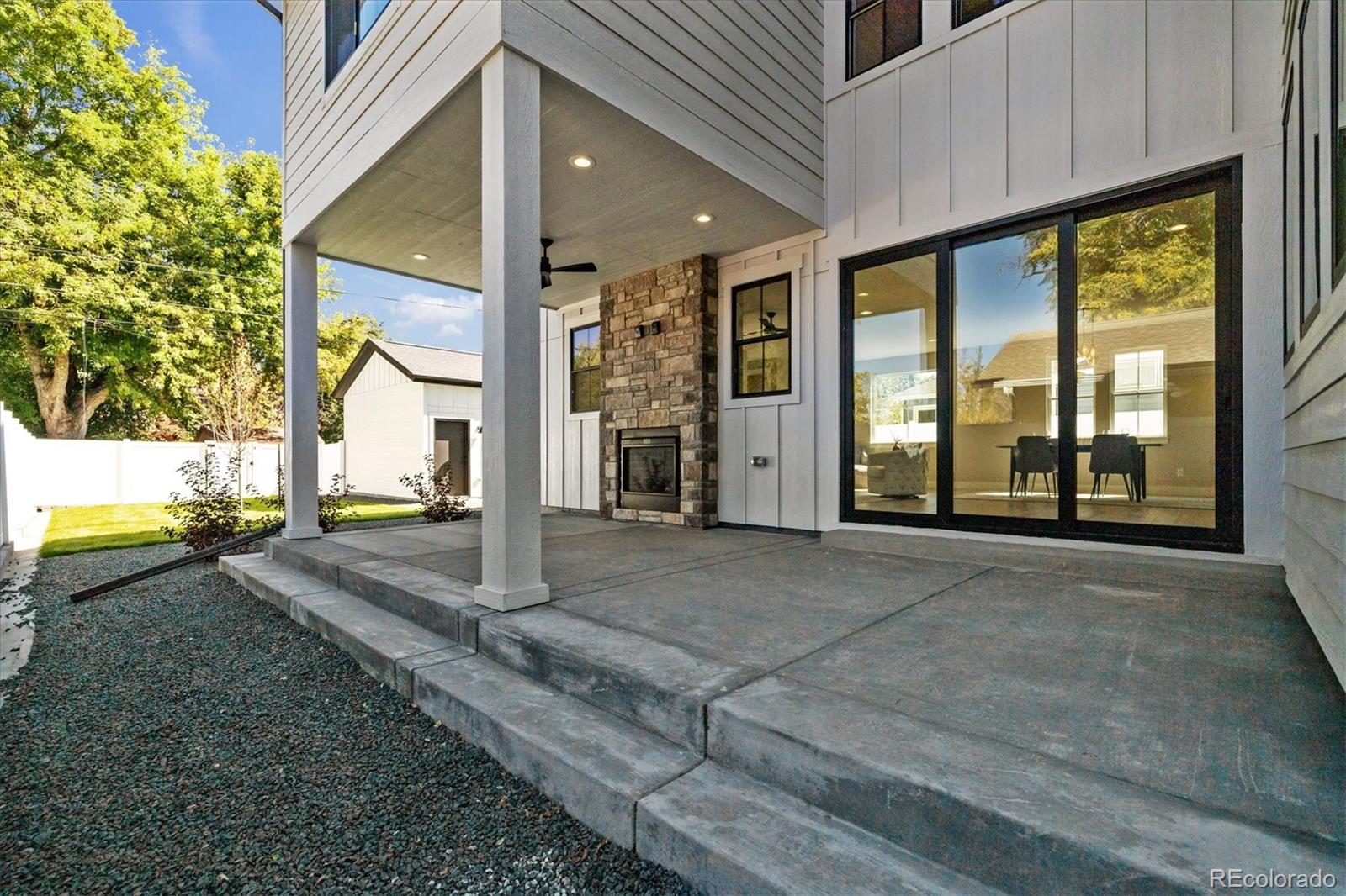 3252 S Pennsylvania Street