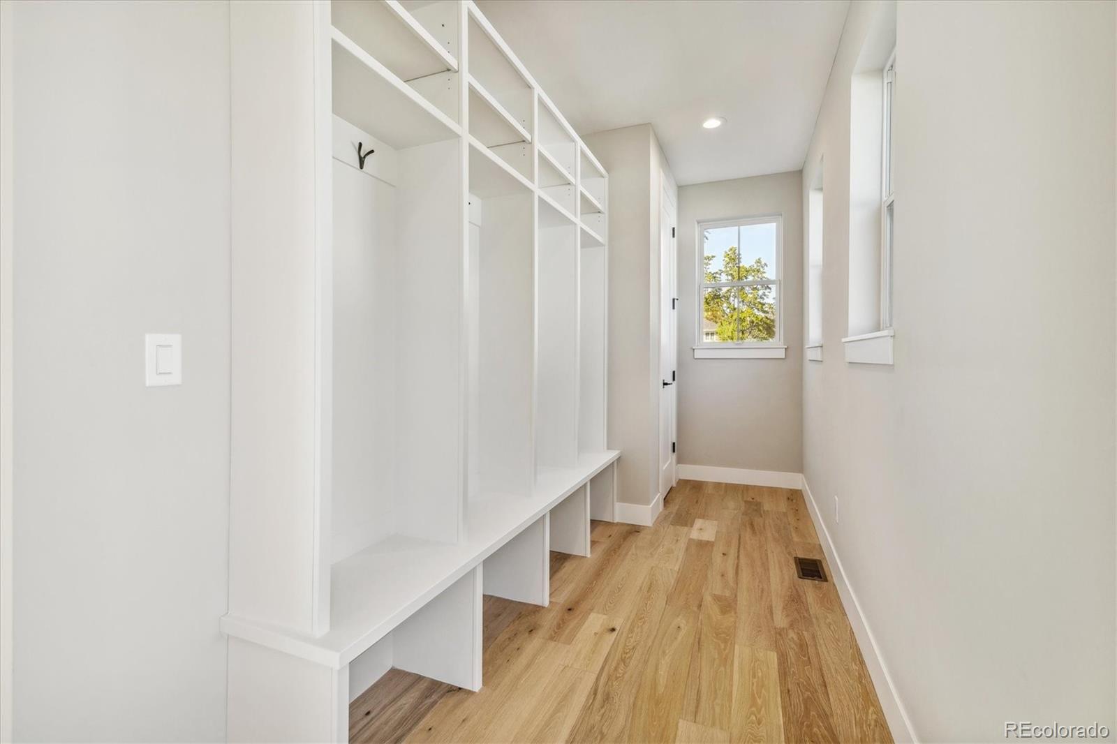 3252 S Pennsylvania Street