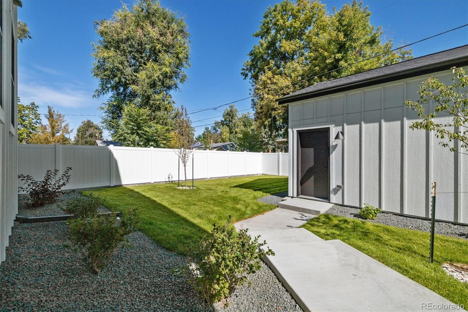 3252 S Pennsylvania Street