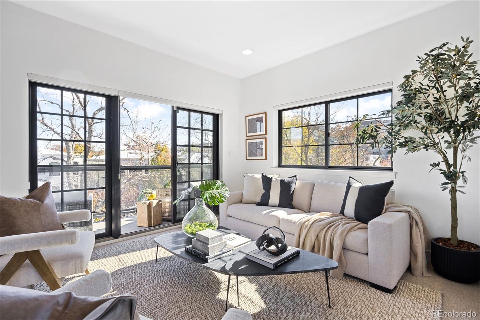 345 Fillmore Street Unit: 305