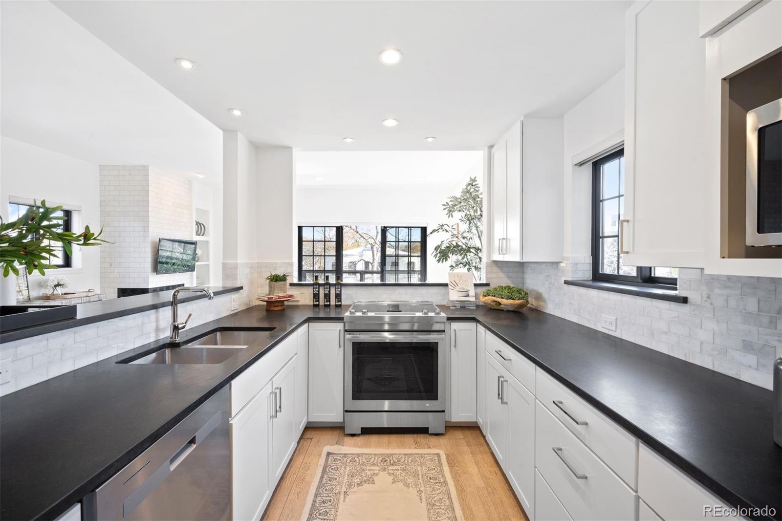 345 Fillmore Street Unit: 305