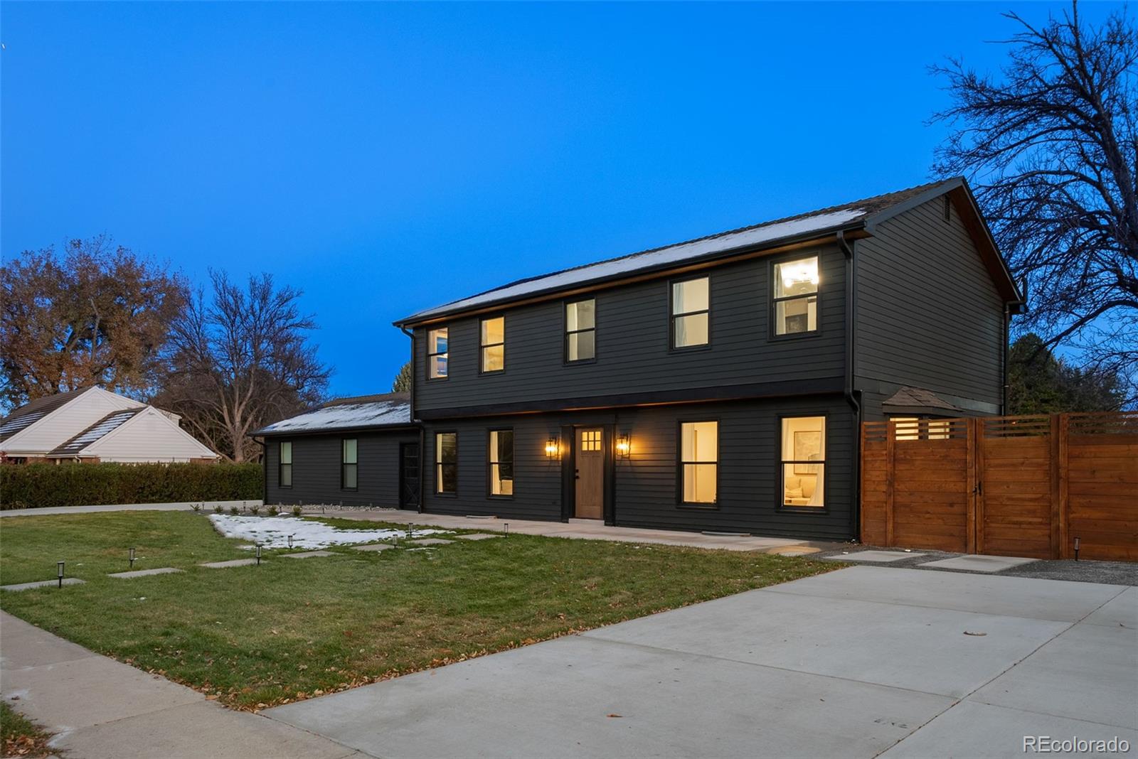 2594 S Harrington Lane