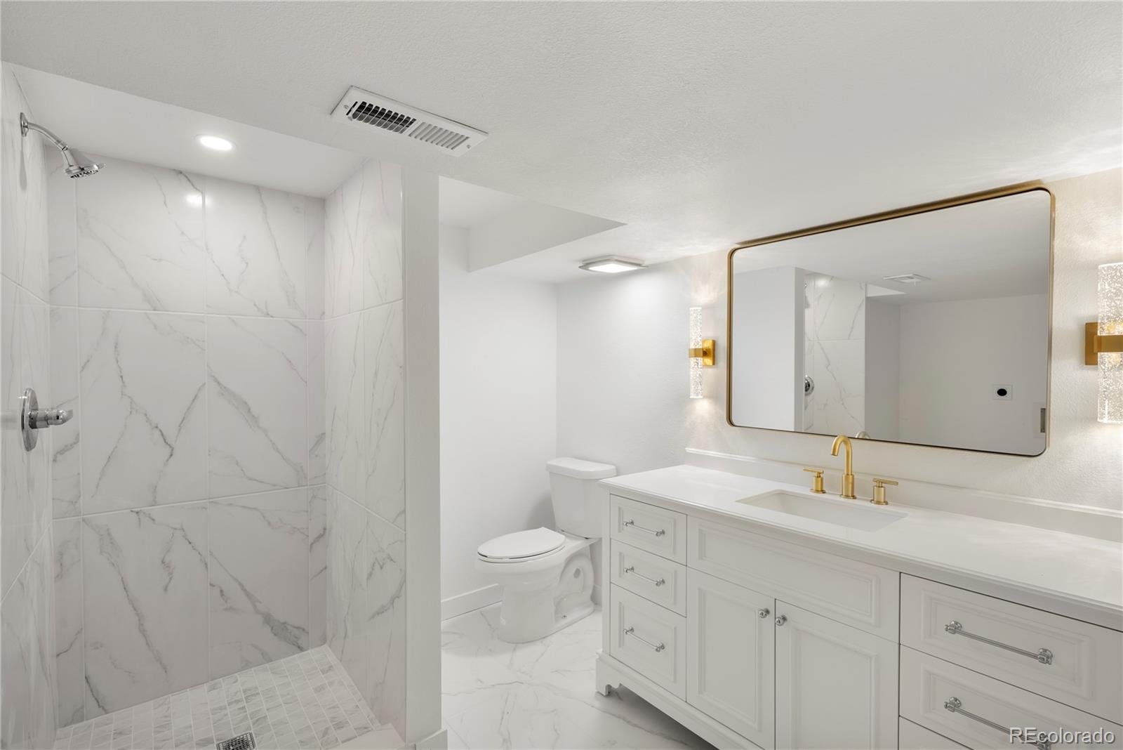 2594 S Harrington Lane