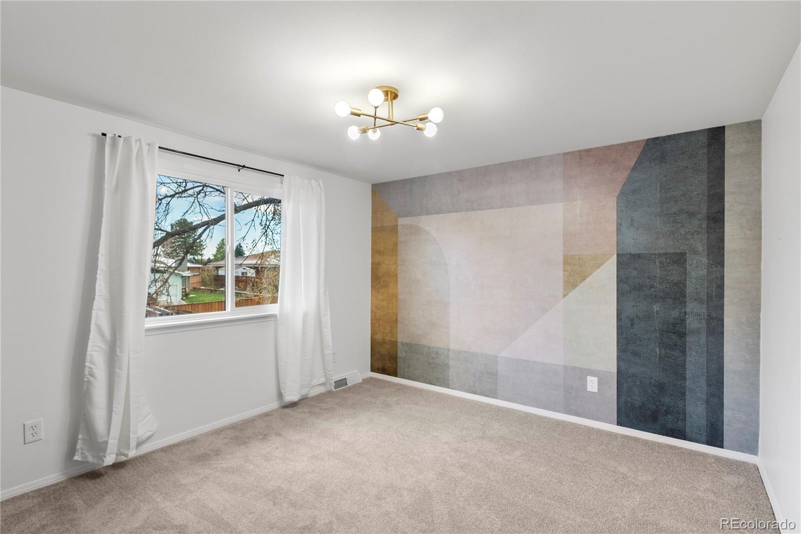 2594 S Harrington Lane