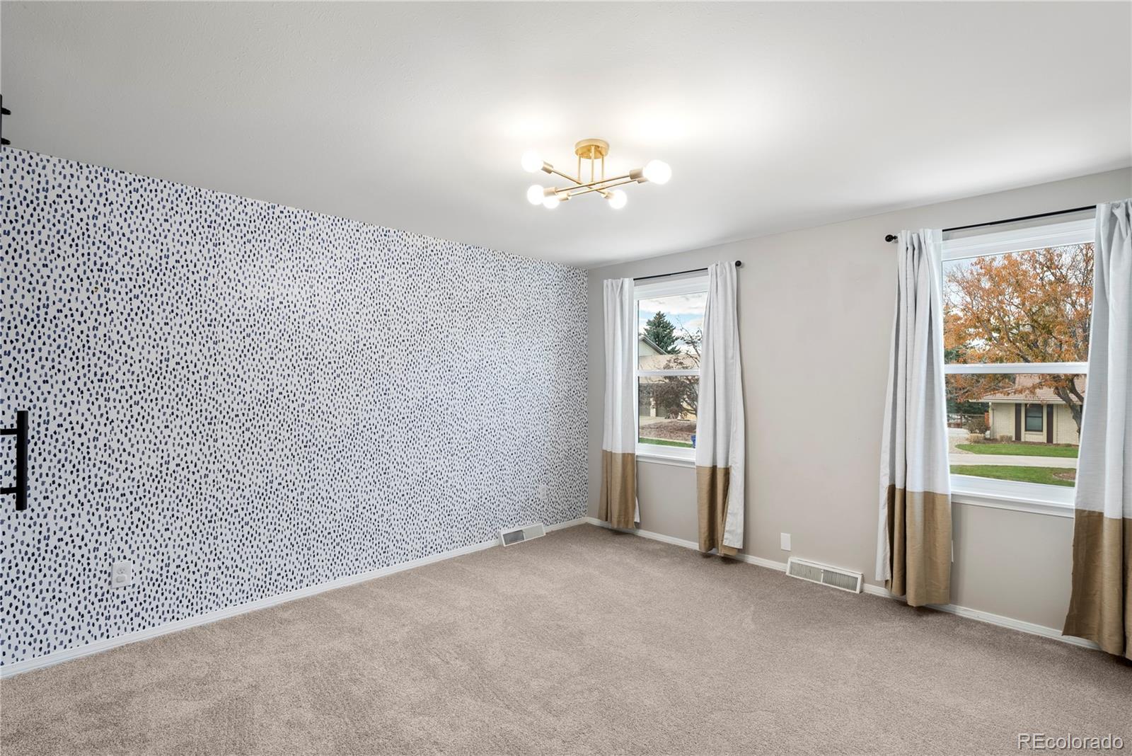 2594 S Harrington Lane