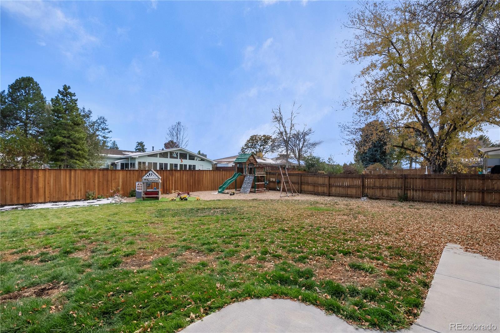 2594 S Harrington Lane