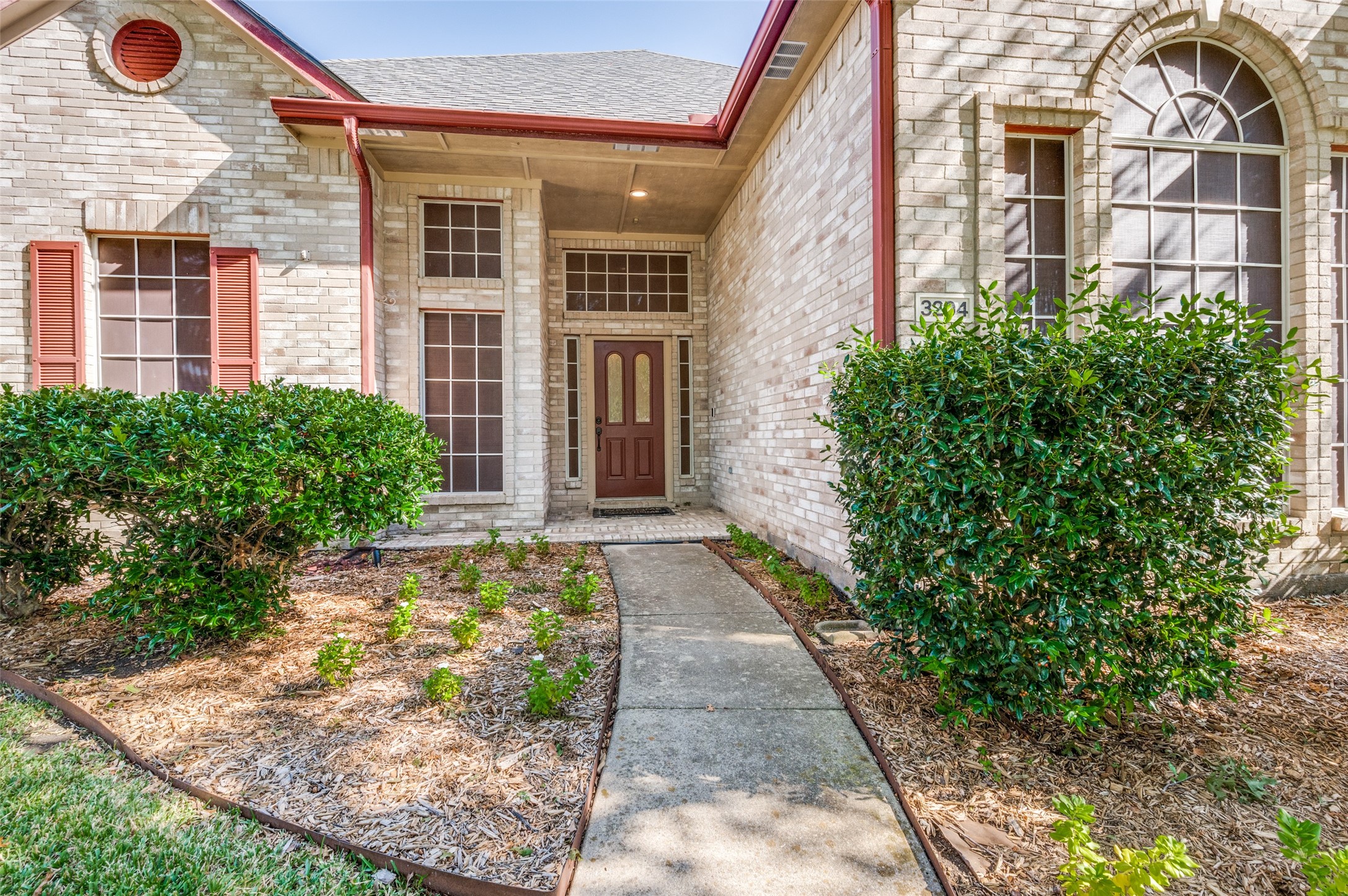 3204 Grantham Drive