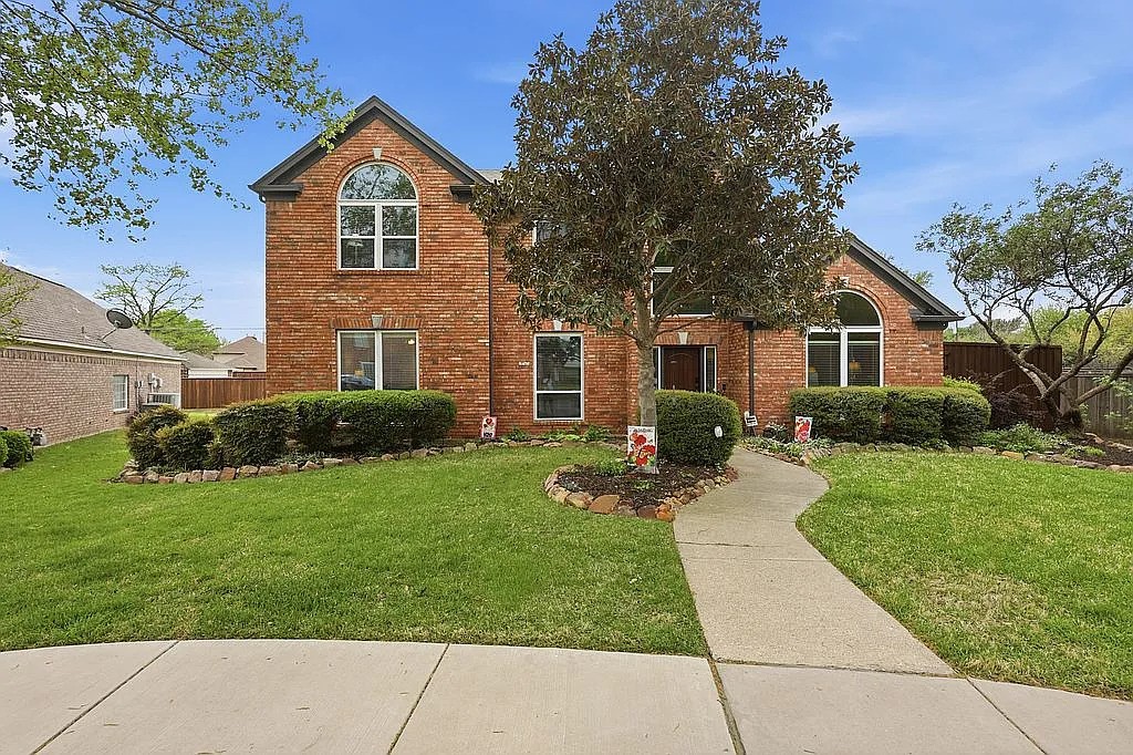 155 Newport Drive