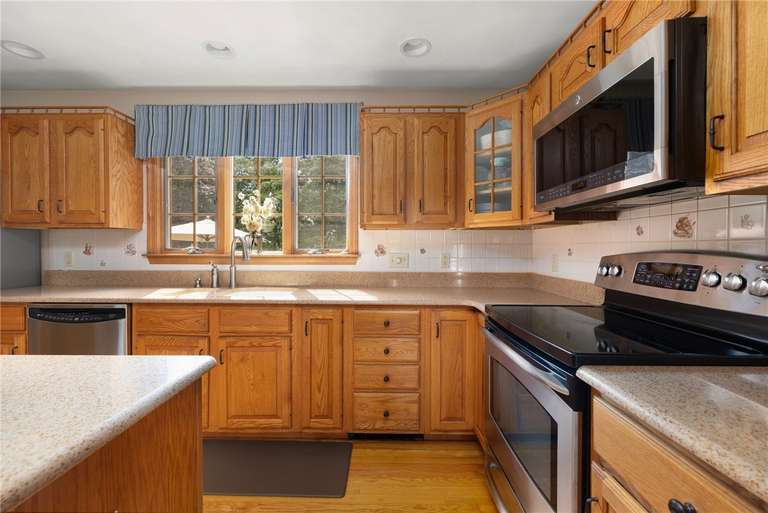 123 Mapleville Road