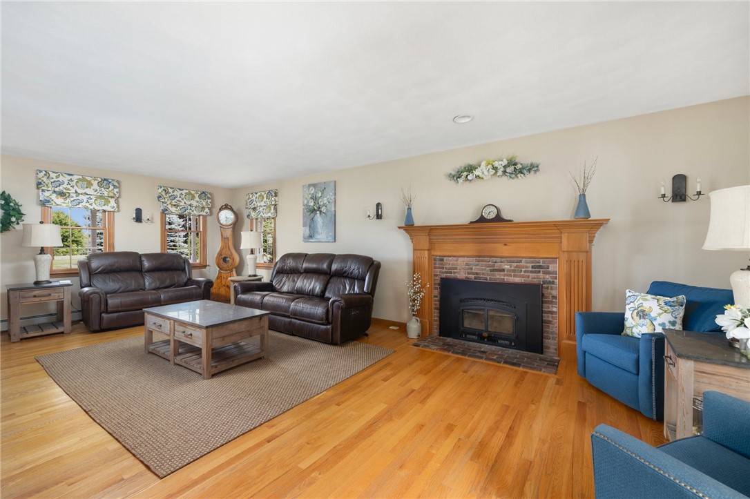 123 Mapleville Road