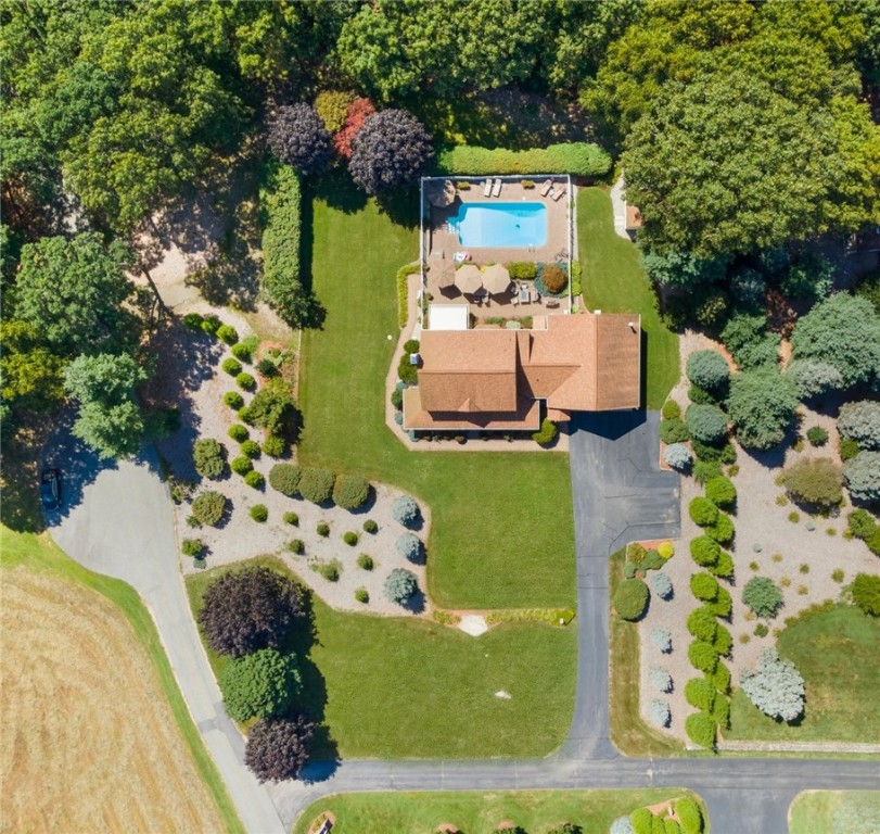 123 Mapleville Road