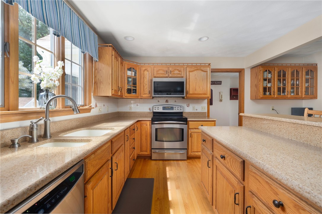 123 Mapleville Road