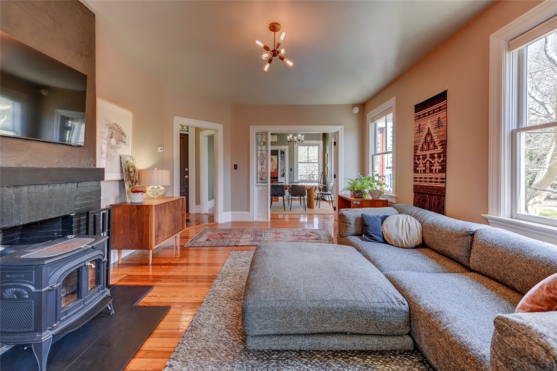 384 Benefit Street 2