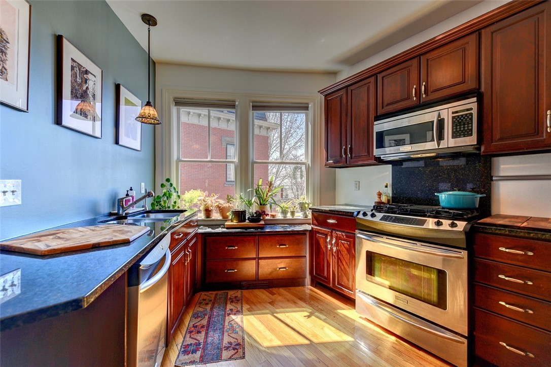 384 Benefit Street 2