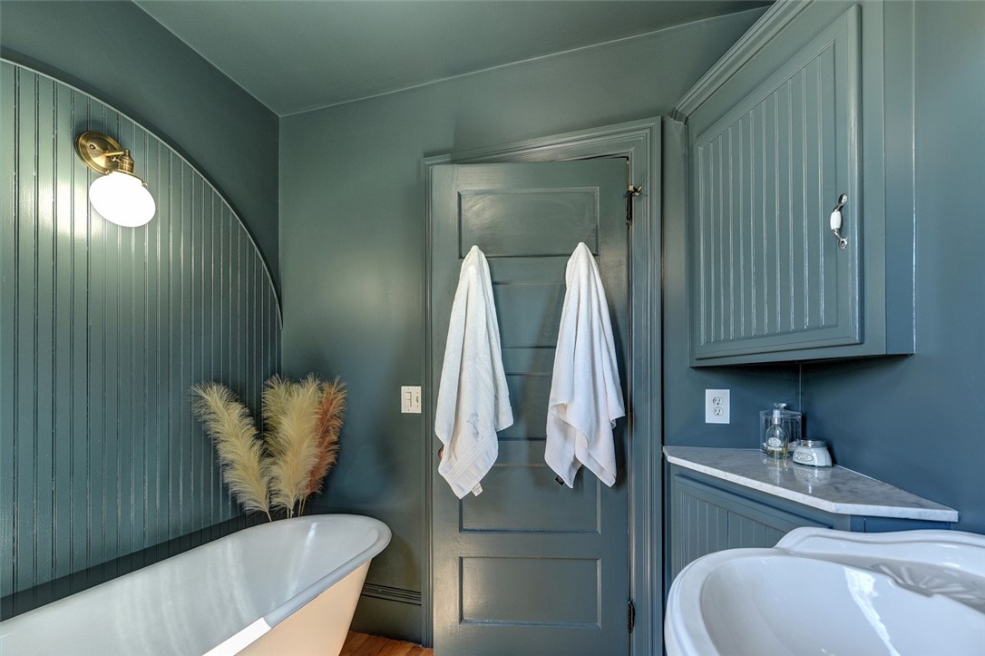 384 Benefit Street 2
