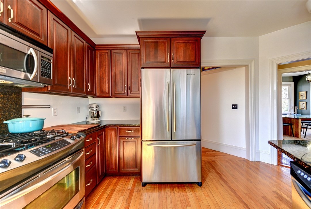 384 Benefit Street 2
