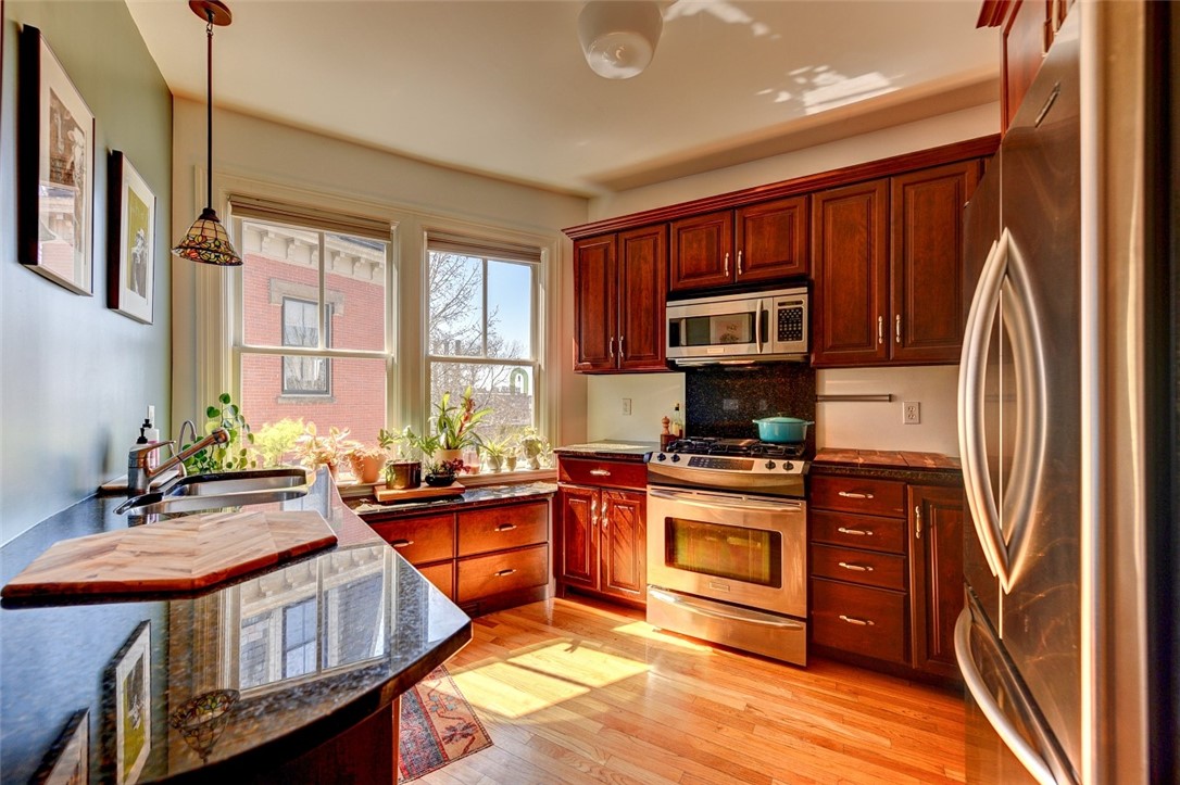 384 Benefit Street 2
