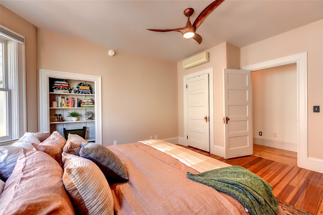 384 Benefit Street 2