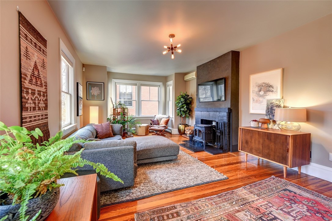 384 Benefit Street 2