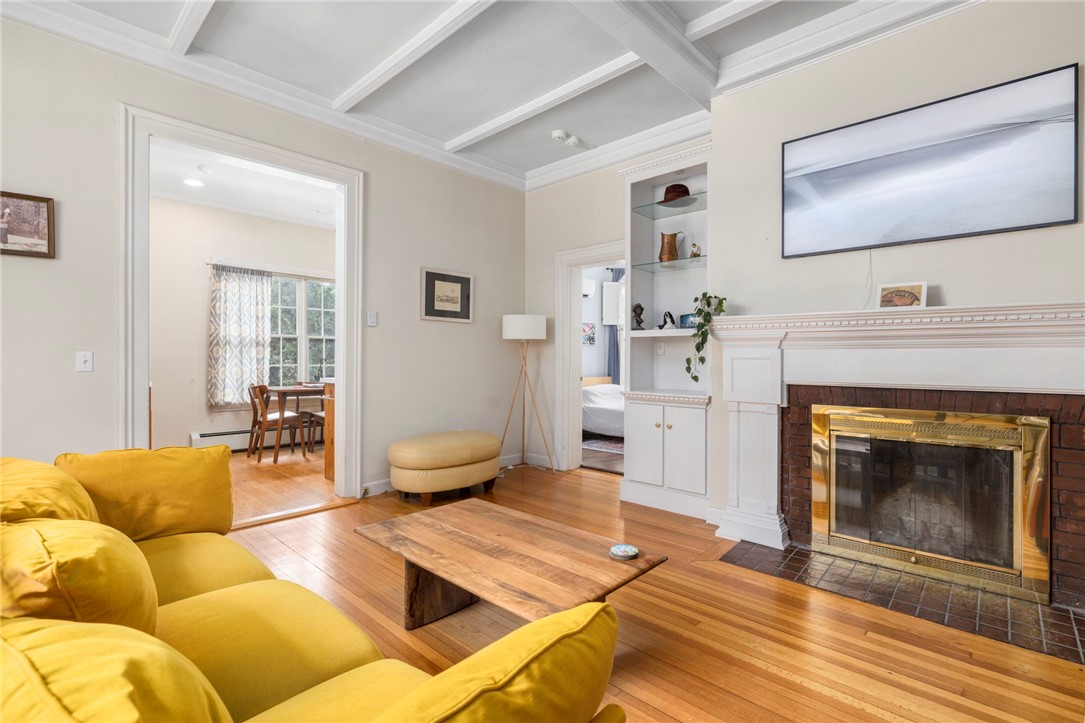 165 Waterman Street 2