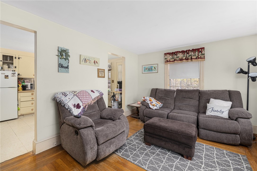 607 Elmdale Road