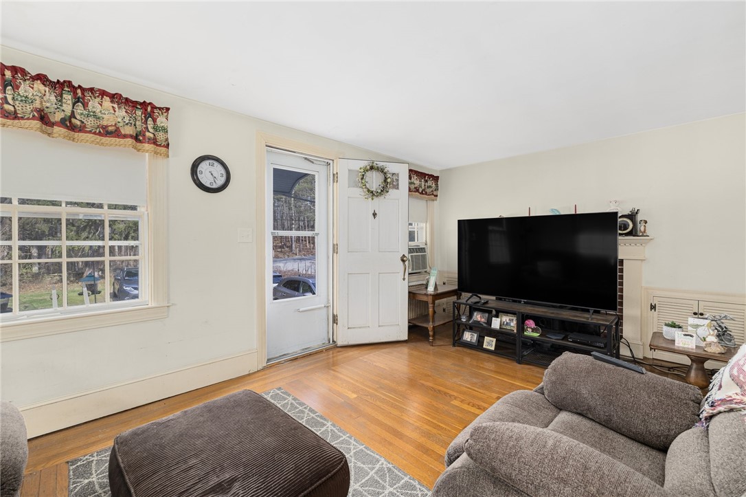 607 Elmdale Road
