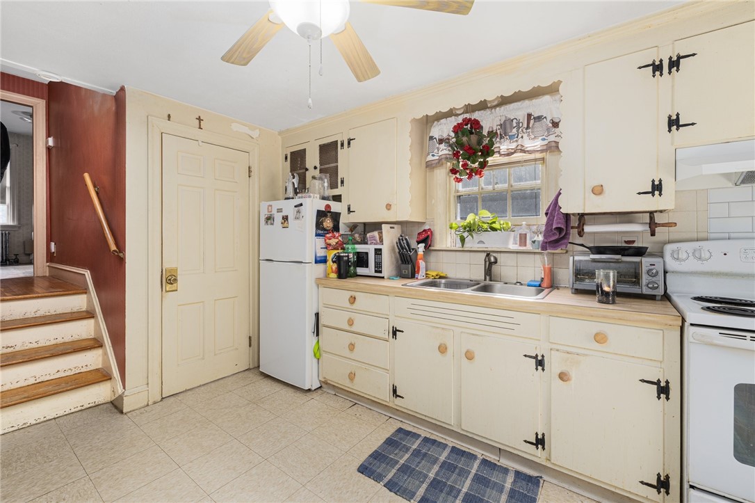 607 Elmdale Road