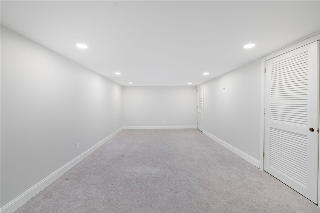 161 Holland Street 302
