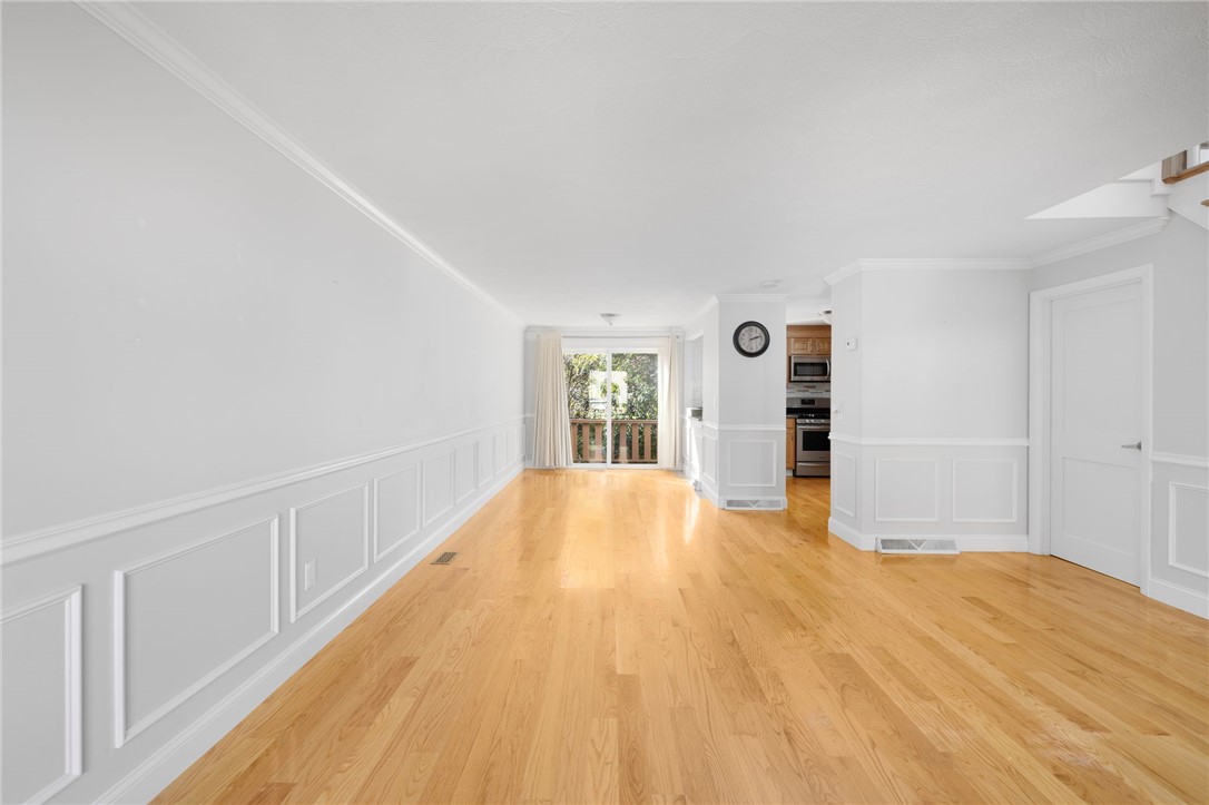 161 Holland Street 302