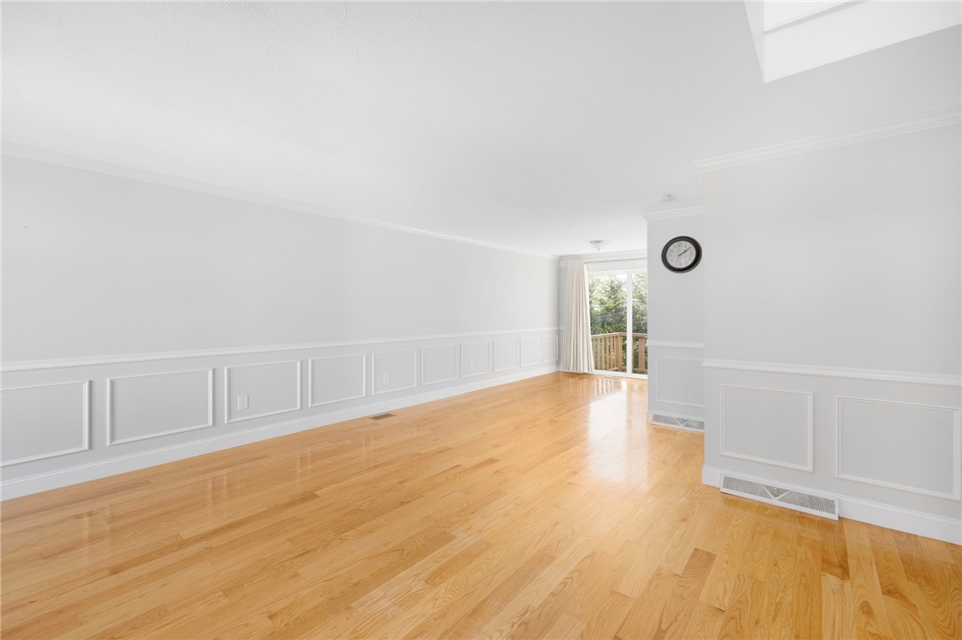161 Holland Street 302