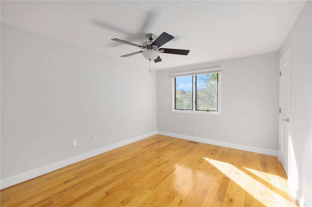 161 Holland Street 302
