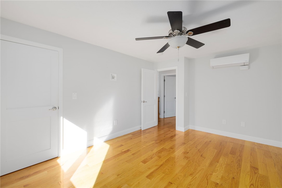 161 Holland Street 302