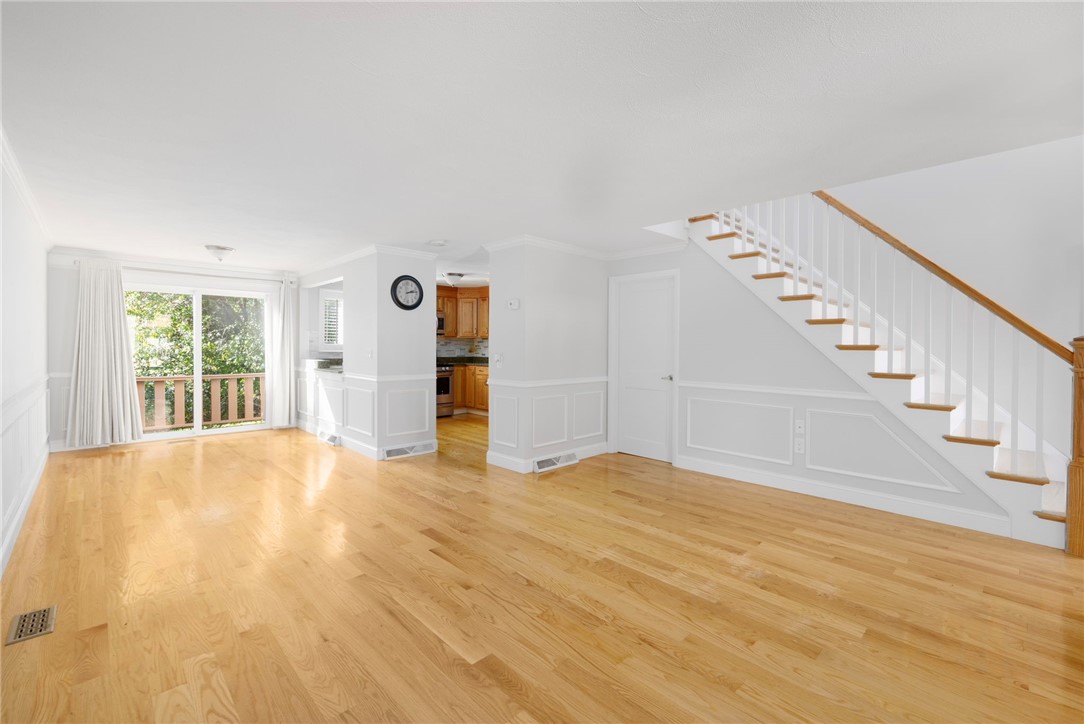 161 Holland Street 302