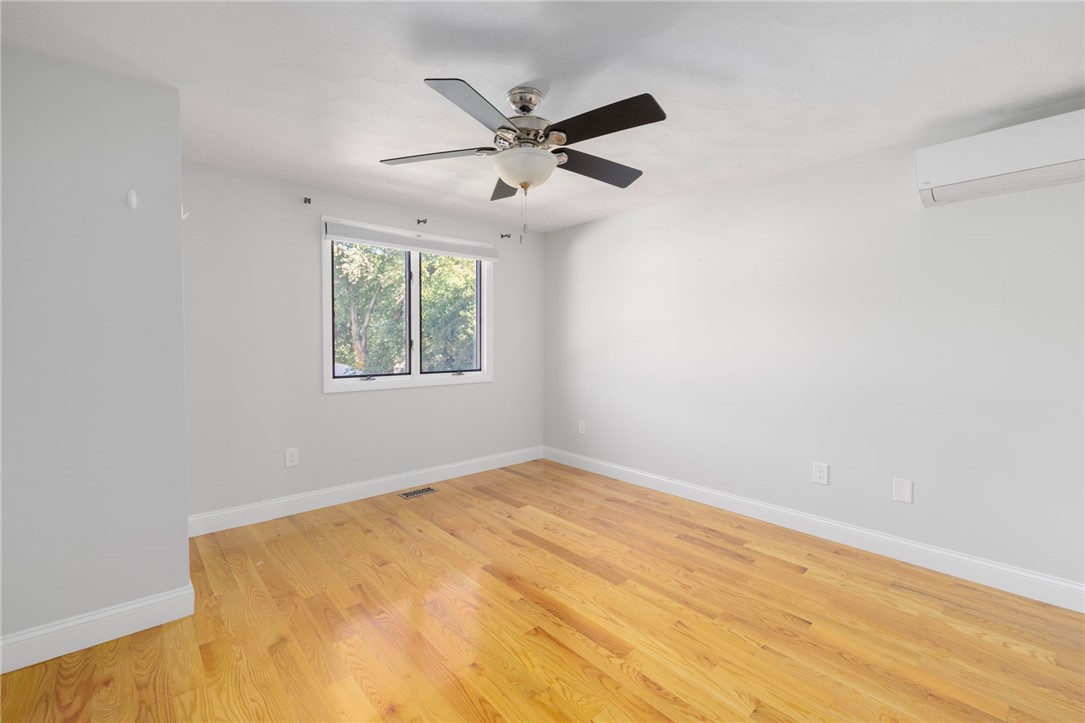 161 Holland Street 302