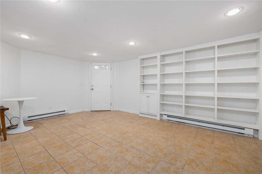 165 Waterman Street 2