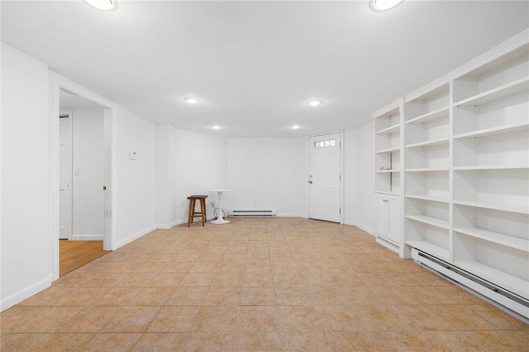 165 Waterman Street 2