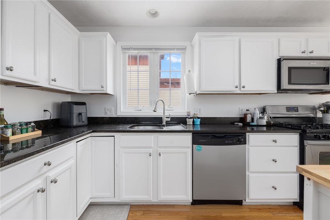 26 7th Street 1