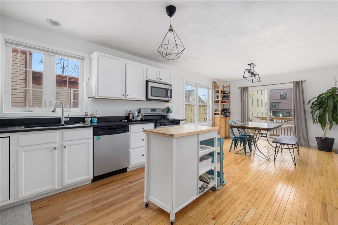 26 7th Street 1
