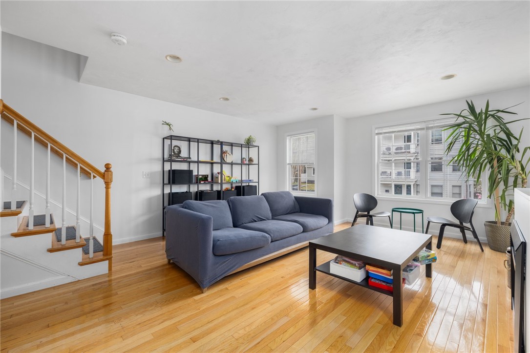 26 7th Street 1